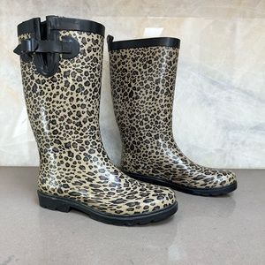 Capelli New York Ladies Tall Animal Print Rain Boots Size 10